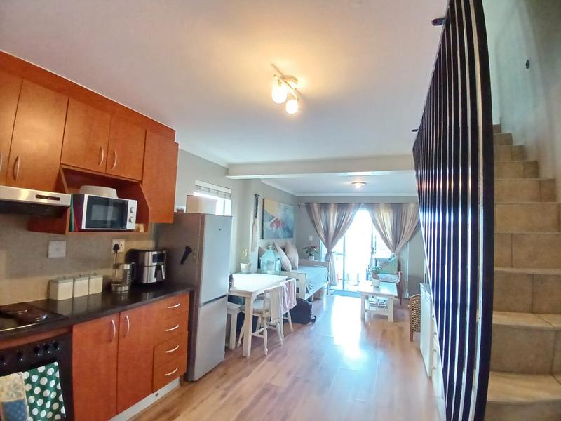 To Let 2 Bedroom Property for Rent in Gordons Bay Western Cape